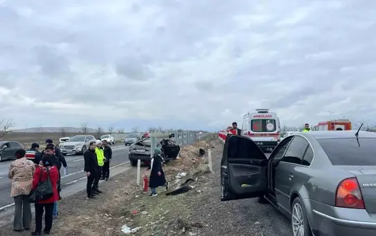 Konya'da Trafik Kazası: 1 Ölü, 3 Yaralı