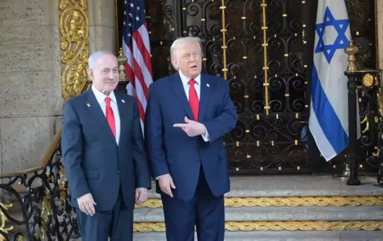 Trump'tan Netanyahu'ya İran uyarısı: Enerji sahalarına dokunma