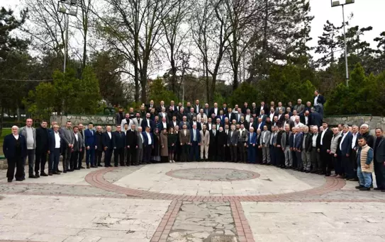 Vezirköprü'de protokol vatandaşla bayramlaştı