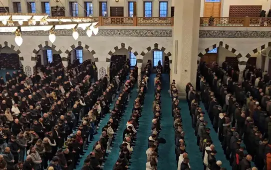 Zonguldak'ta Bayram Namazı Coşkusu