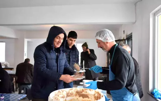Hendek'te Geleneksel Bayramlaşma Geleneği Devam Ediyor