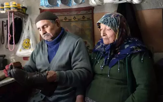 Aşk ve Sanat: Kastamonu'da Birlikte Ayakkabı Tamiri