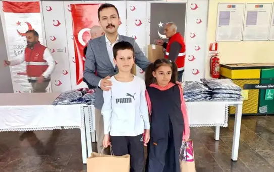 Aşkale'de bayramlaşma geleneği sürüyor