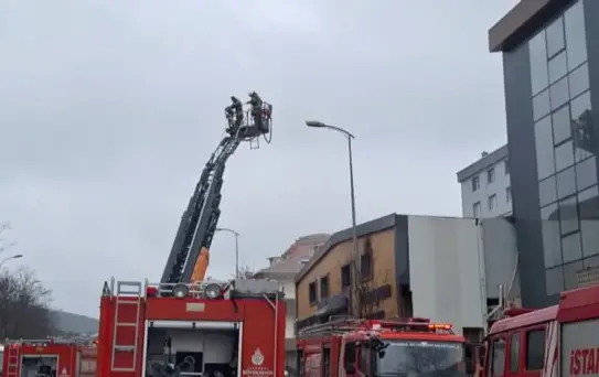 Ataşehir'de Metal İmalathanesinde Yangın