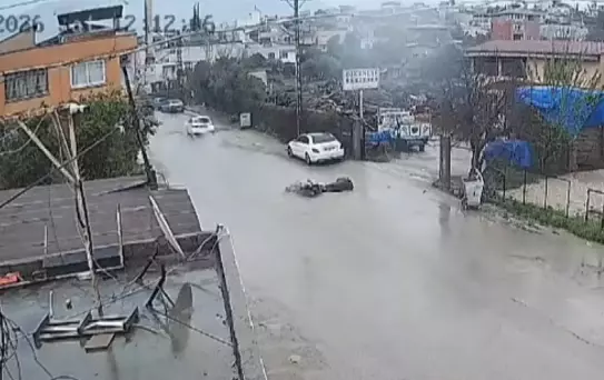 Kozan'da Motosiklet Kazası: Sürücü Yaralandı