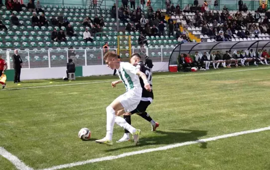 Serikspor 2-0 Sakaryaspor’u Geçti