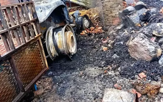 Güdül'de Yangın: Ev, Otomobil ve Traktör Yandı