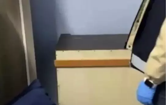 83 Kaydı Bulunan Hırsız Kadın Dolapta Yakalandı