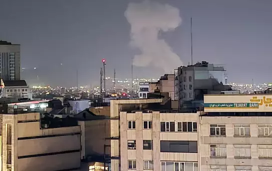 İran'ın başkenti Tahran'da ardı ardına patlama