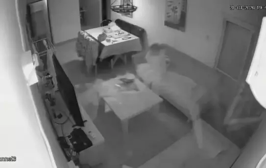 İran, İsrail'e Füze Saldırısı Düzenledi