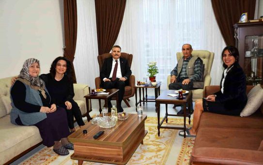 Kaymakam Odabaş'tan bayramda şehit ailelerine ziyaret