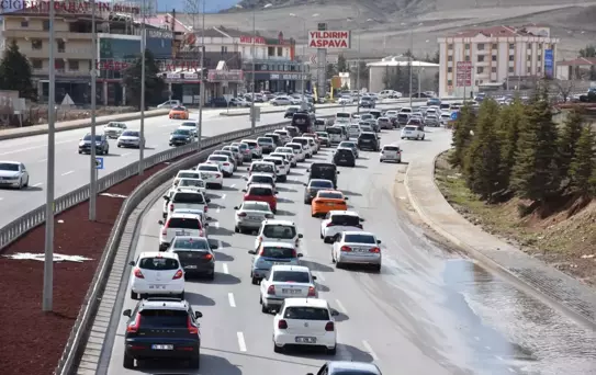 Kırıkkale'de Trafik Yoğunluğu