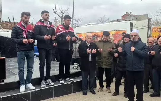 Kınalı kuzular dualarla askere uğurlandı