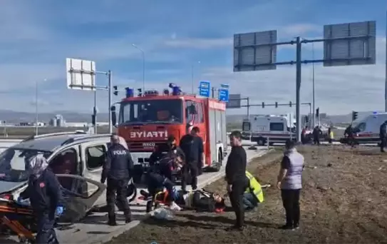 Çorum'da Trafik Kazası: 6 Yaralı