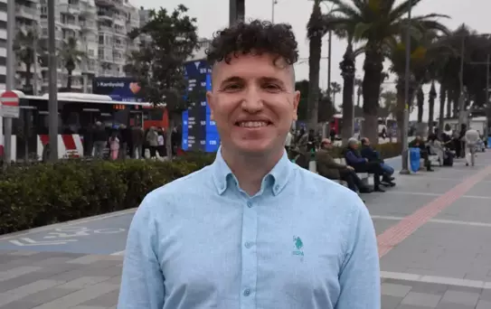 Türker Adakale'den Uganda'da Kütüphane Kuruldu