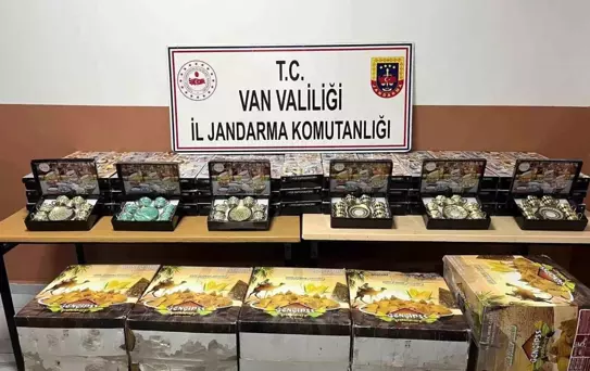 Van'da Gümrük Kaçağı Malzeme Ele Geçirildi
