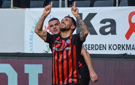 7 maç 7 galibiyet! Adım adım değil, koşarak Süper Lig'e geliyorlar