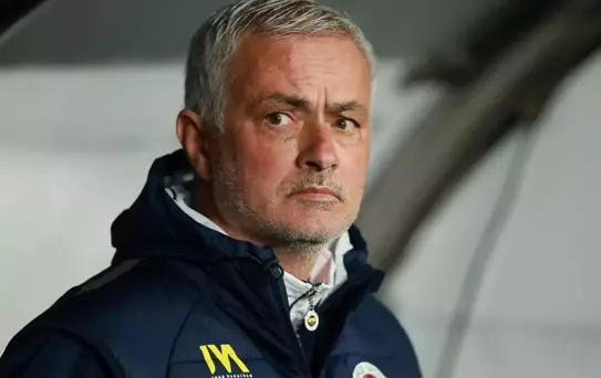Fenerbahçe'de gelene geçene yenilen Mourinho Benfica'da uçuşa geçti