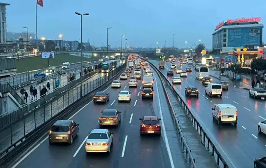 İstanbul'da bayram tatili sonrası trafik yoğunluğu
