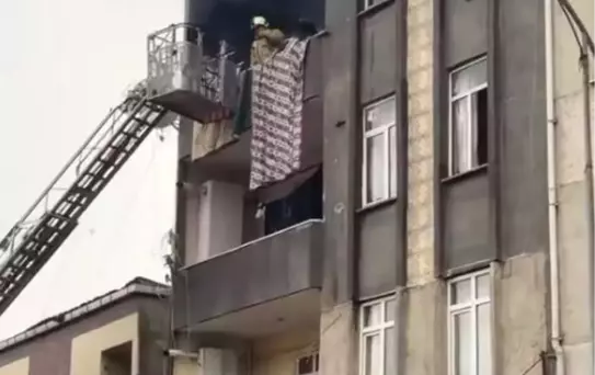 Küçükçekmece'de Yangın Paniği
