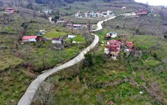 Ordu'da beton yol çalışmaları devam ediyor