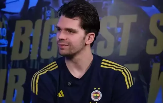 ''Biz Allah yolundan giden Müslümanız'' diyen Tarık Biberovic idolünü açıkladı