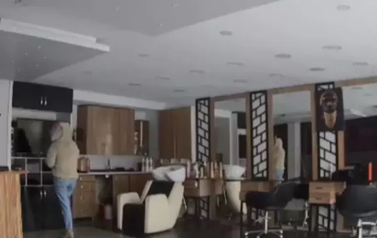 Zeytinburnu'nda Kuaförde Hırsızlık