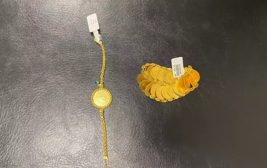 İkiz Kız Kardeşler Kuyumcudan Hırsızlık Yaptı