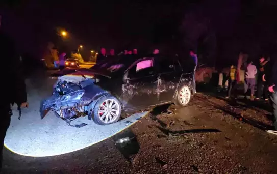 Adana'da Takla Atan Araçta Sürücü Yaralandı