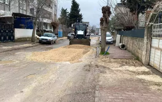 Adıyaman'da bozulan yollara müdahale