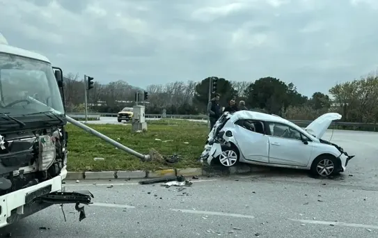 Akhisar'da Trafik Kazası: 1 Yaralı