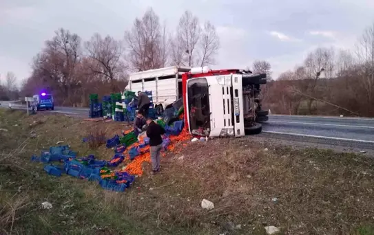 Domaniç'te Trafik Kazası: 2 Yaralı