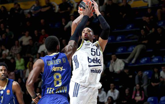 Fenerbahçe Euroleague'de Maccabi'ye Yenildi