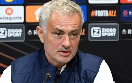 Fenerbahçe'den kovulan Mourinho yeni takımında inanılmaz işler yapıyor