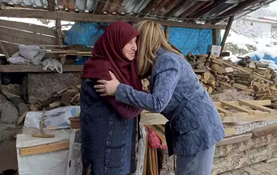 Şehit annesine anlamlı ziyaret