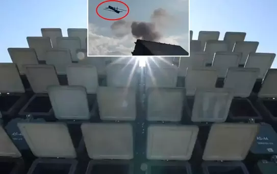 Çin'den bir ilk! 'Atlas' isimli İHA sürü sistemini görücüye çıkardılar