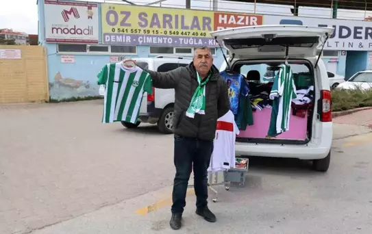 68 Yaşındaki Osman Kılıç'ın Kırşehirspor Aşkı