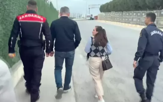 İBB'ye yönelik yolsuzluk davasının duruşmasına sahte basın kartıyla giren şüpheli yakalandı