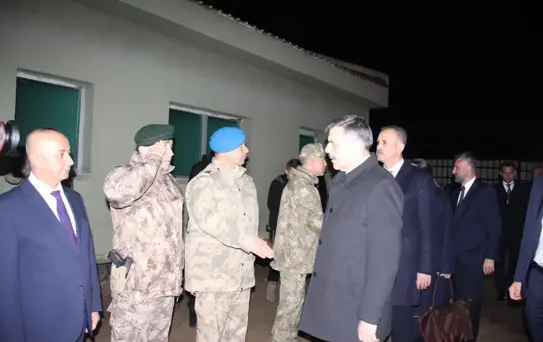 Bakan Çiftçi Gürbulak Sınır Kapısı'nda İnceleme Yaptı