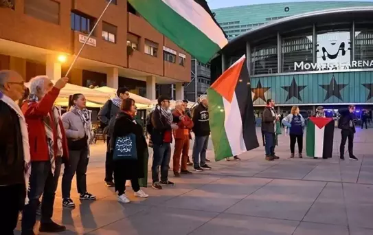 İsrail'e İspanya'da Real Madrid maçı öncesi şok protesto 
