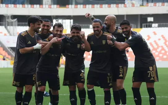 Aliağa FK, Adanaspor'u 8-1 Yenerek Takipte Kalıyor