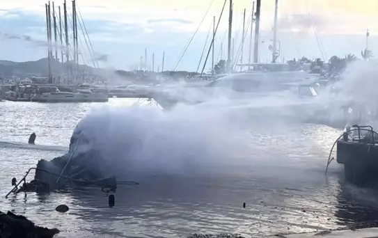 Bodrum Marina'da Yangın: 7 Motoryat Battı