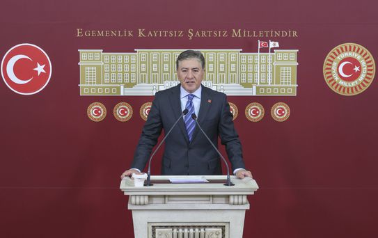 CHP'den Adalet Bakanı'na Eleştiriler