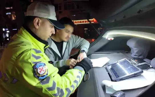 Kadıköy'de Abartı Egzoz Cezası