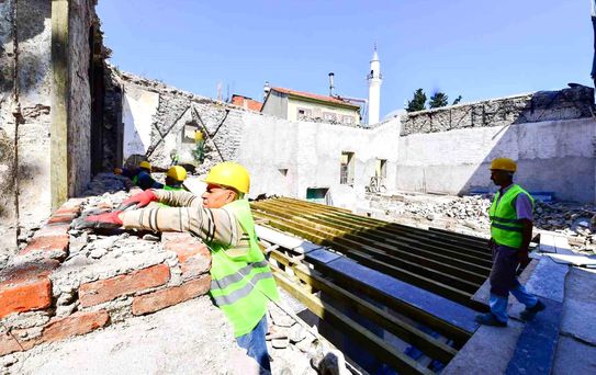 İzmir Büyükşehir Belediyesi'nden kamuya büyük destek