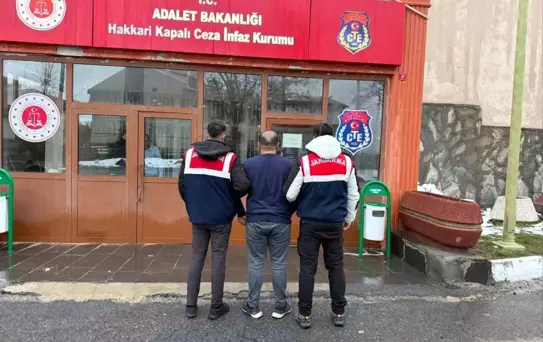 Hakkari'de Aranan Şahıs Yakalandı