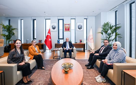 Kültür ve Turizm Bakanı Belma Sekmen ile bir araya geldi