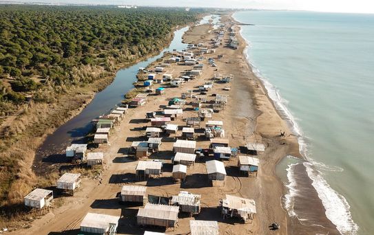 Kumköy'de Kaçak Yapılar ve Kirlilik Temizlendi