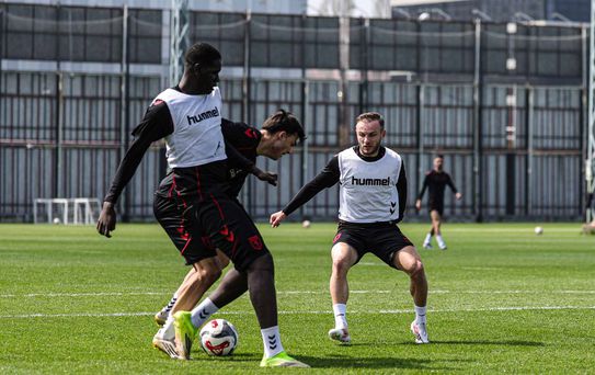 Samsunspor Konyaspor Hazırlıklarına Devam Ediyor