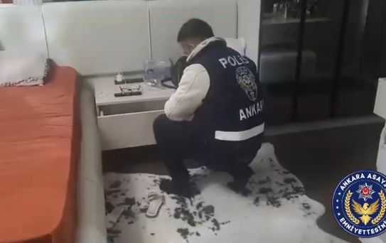 Borsada yatırım vaadiyle dolandırıcılık yapanlara operasyon: 65 gözaltı